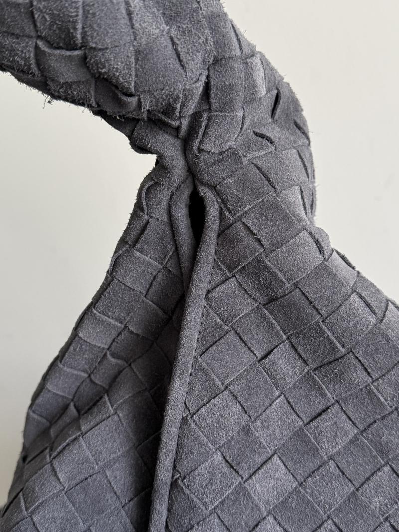 Bottega Veneta Suede Large Hop Graphite 763970