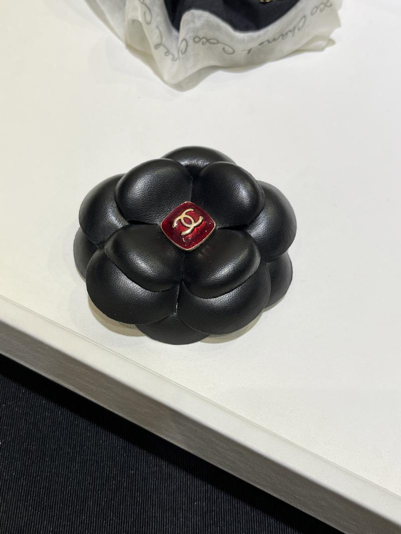 Chanel Brooch YCB120201