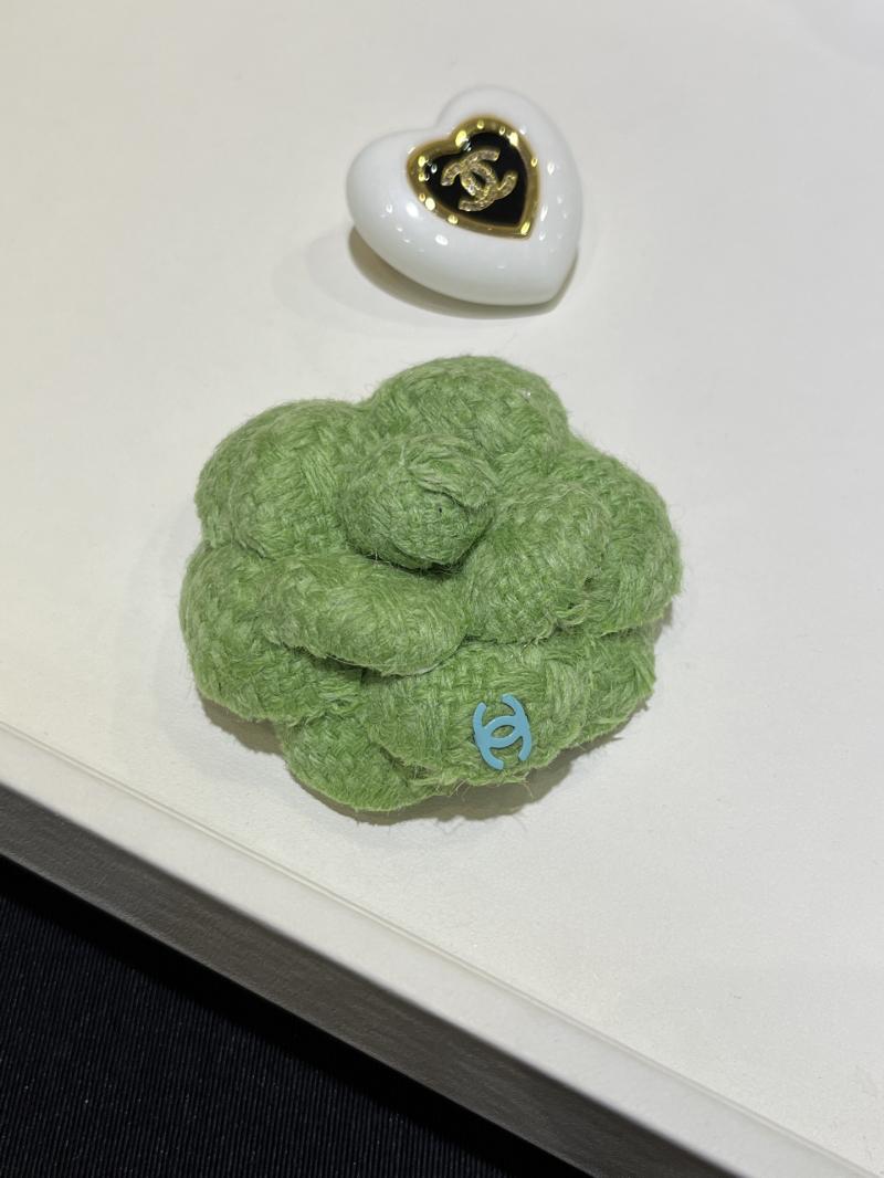 Chanel Brooch YCB120202