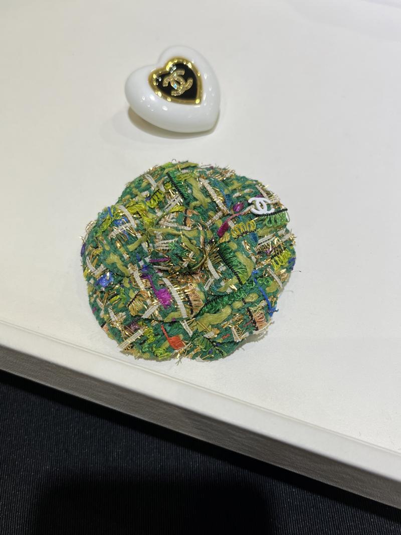 Chanel Brooch YCB120202