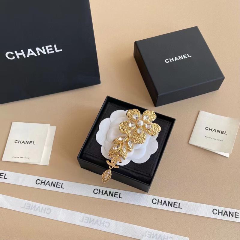 Chanel Brooch YCJ120712