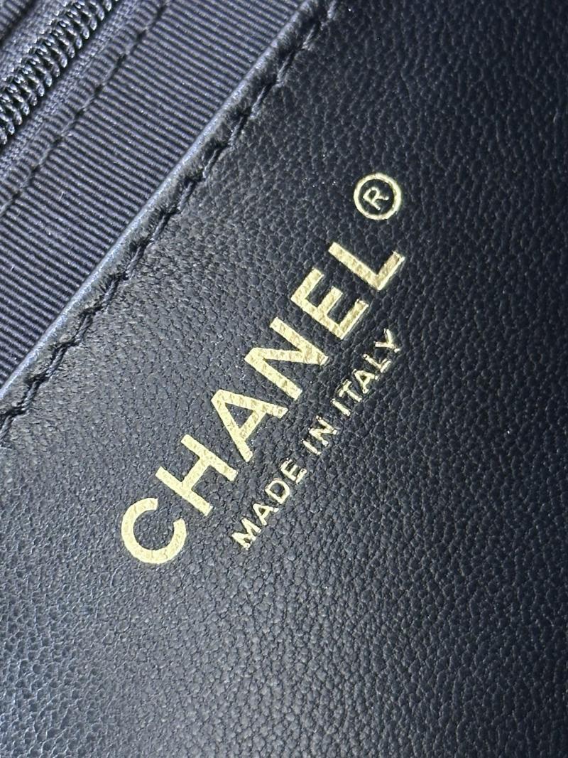 Chanel Calfskin Large Hobo Bag Black AS5978