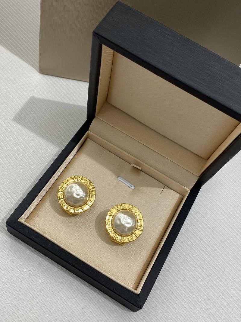 Chanel Earrings YCR120605