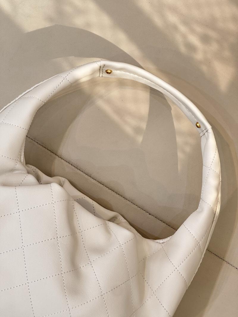 Chanel Hobo Handbag White AS5976