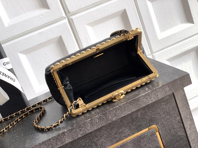 Chanel Lambskin Clutch Black AS5912
