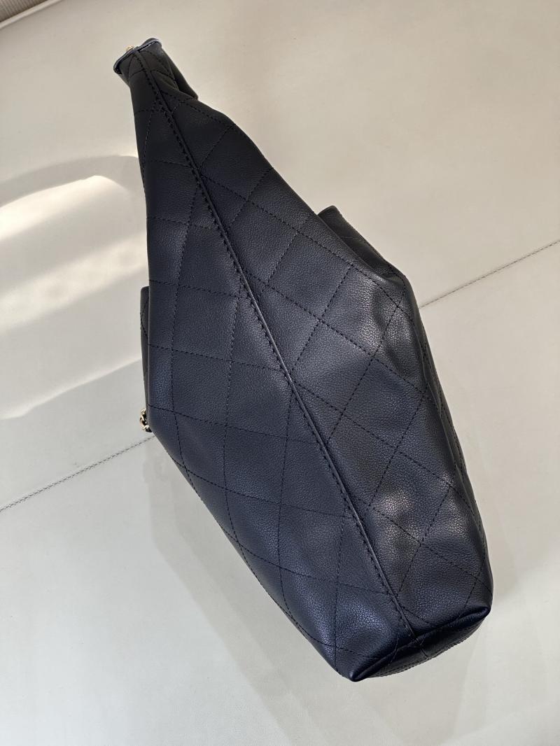 Chanel Large Hobo Bag Black AS5967
