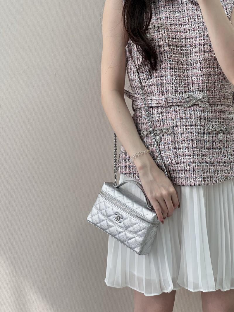 Chanel Long Vanity With Chain Silver AP4407