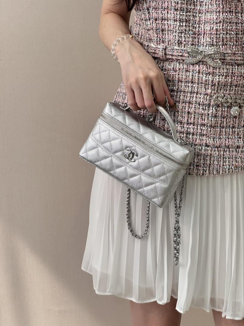 Chanel Long Vanity With Chain Silver AP4407