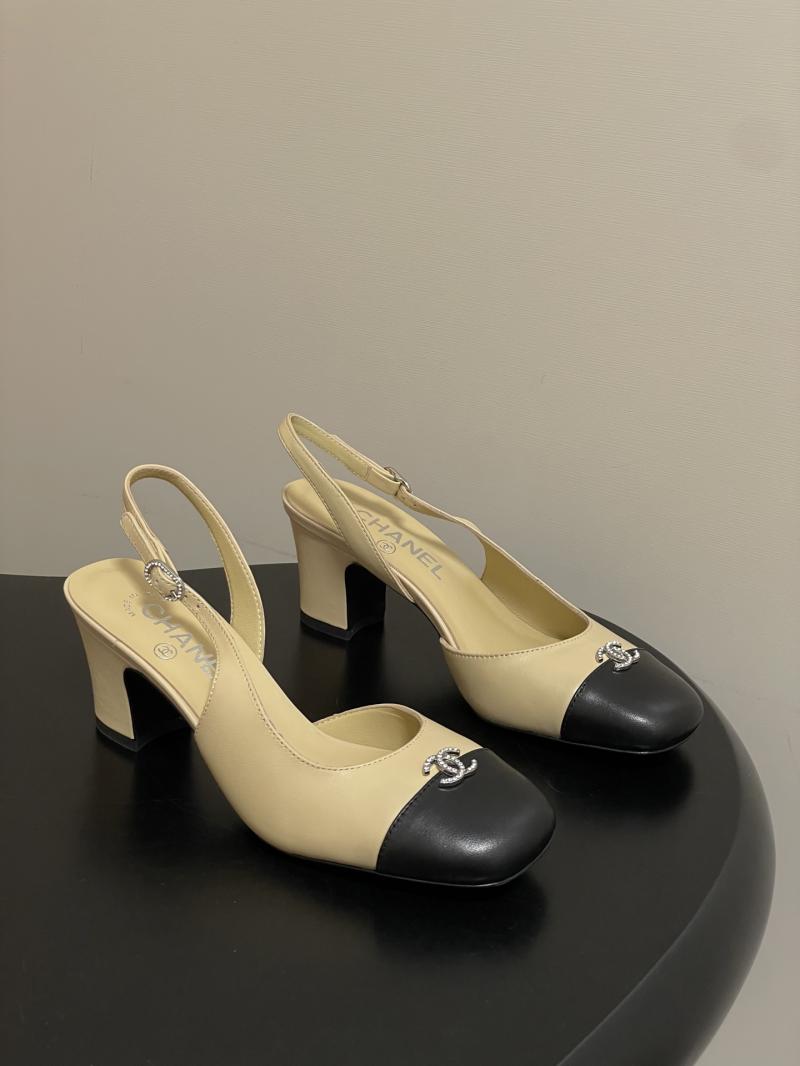 Chanel Pumps DCB121907