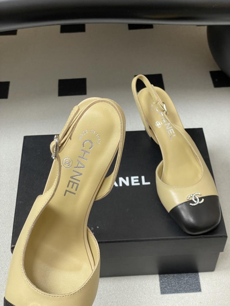 Chanel Pumps DCB121907
