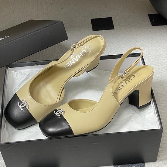 Chanel Pumps DCB121907