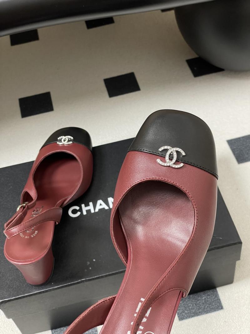 Chanel Pumps DCB121908