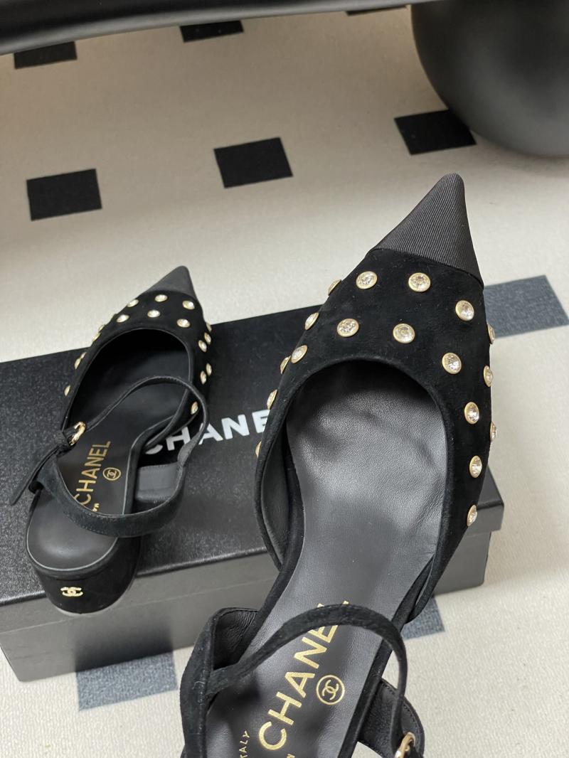 Chanel Pumps DCB121911