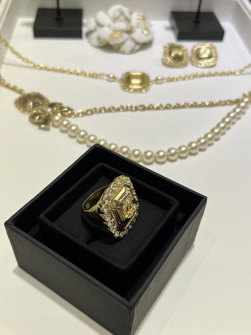 Chanel Ring YCR120603