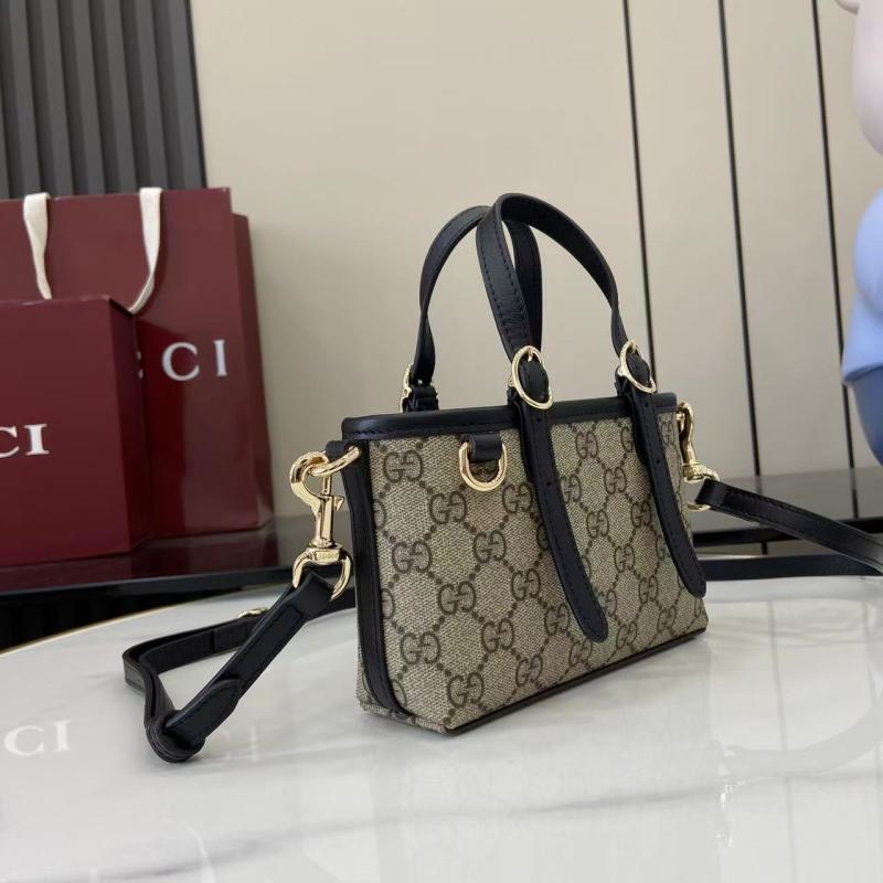 Gucci GG Emblem mini bag Black 855491