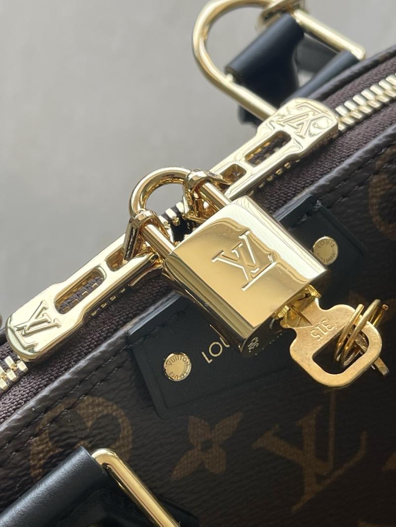 Louis Vuitton Alma Trunk BB M26084