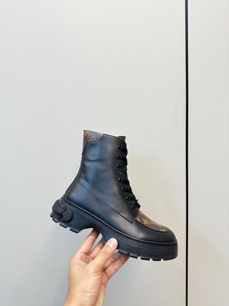 Louis Vuitton Boots JMS121209