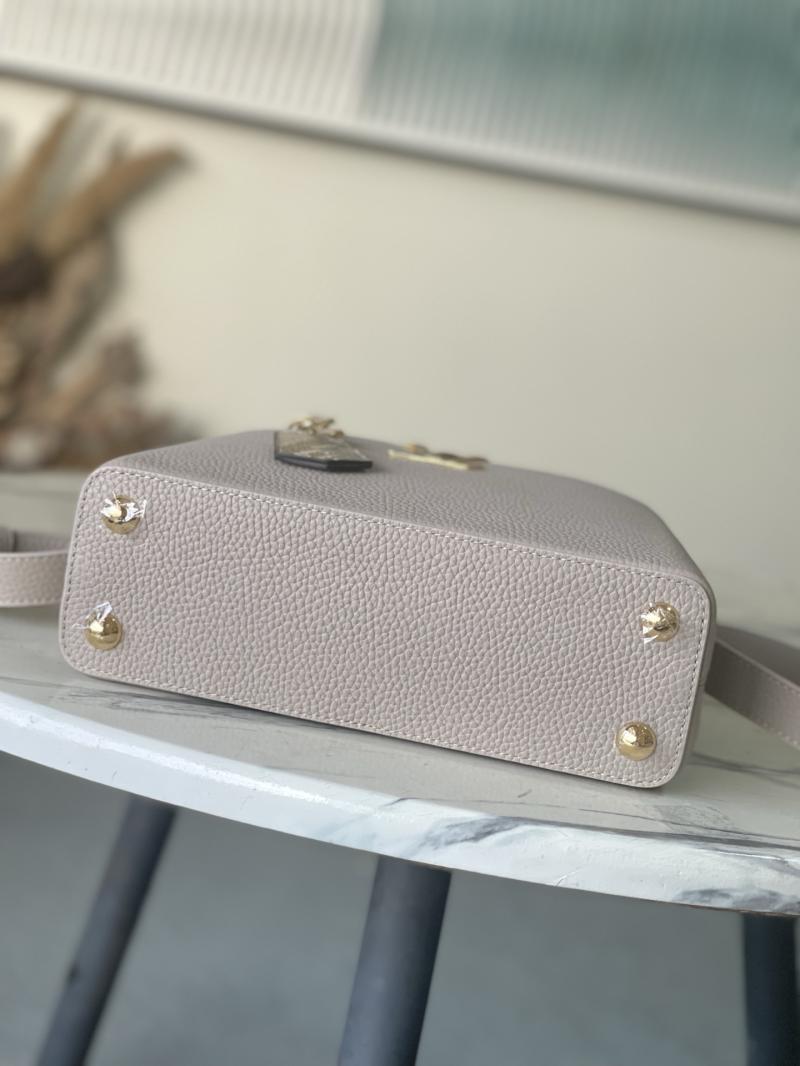 Louis Vuitton Capucines BB Grey N89369