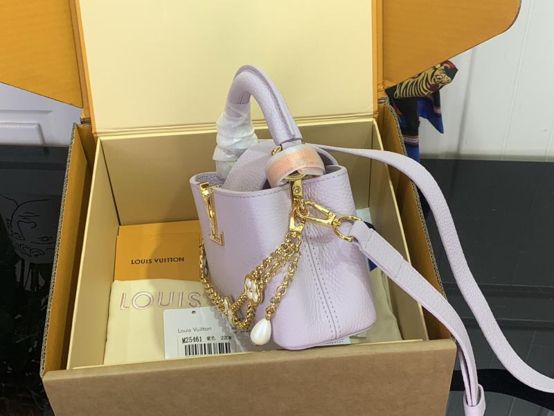 Louis Vuitton Capucines East-West Mini M25476