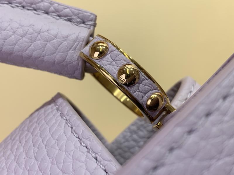 Louis Vuitton Capucines East-West Mini M25476