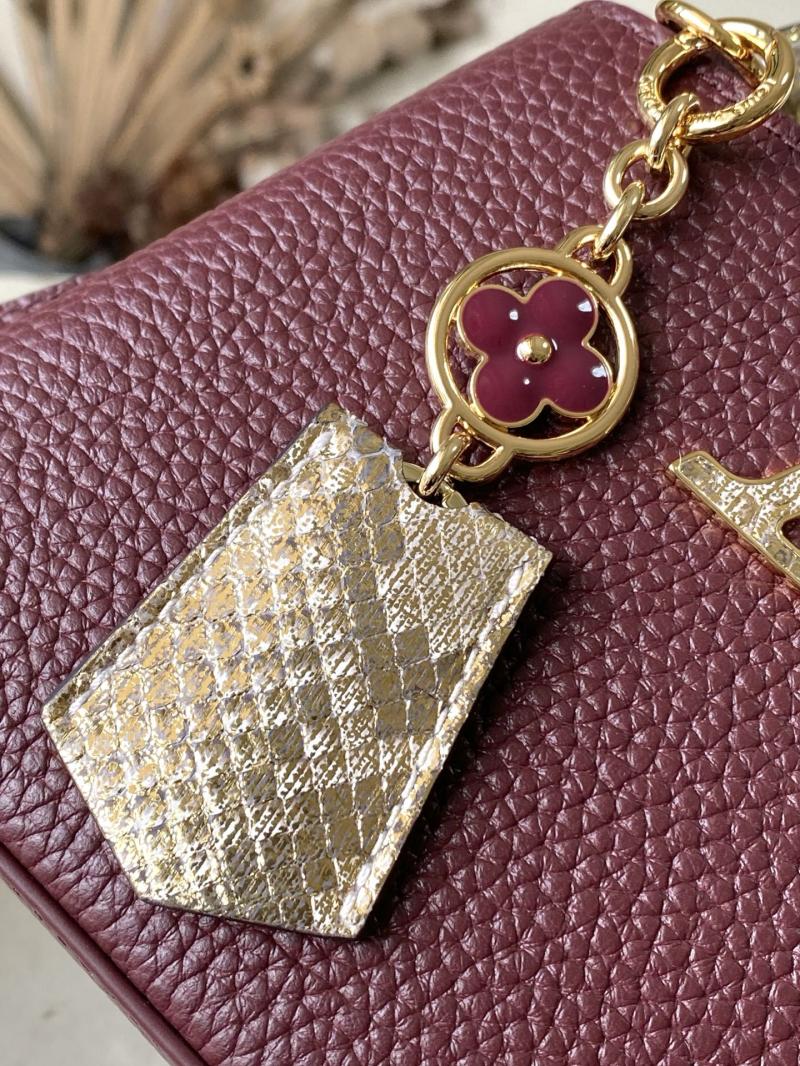 Louis Vuitton Capucines Mini Burgundy N89369
