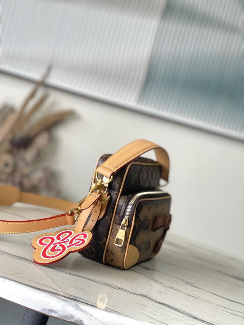 Louis Vuitton Nil M26068