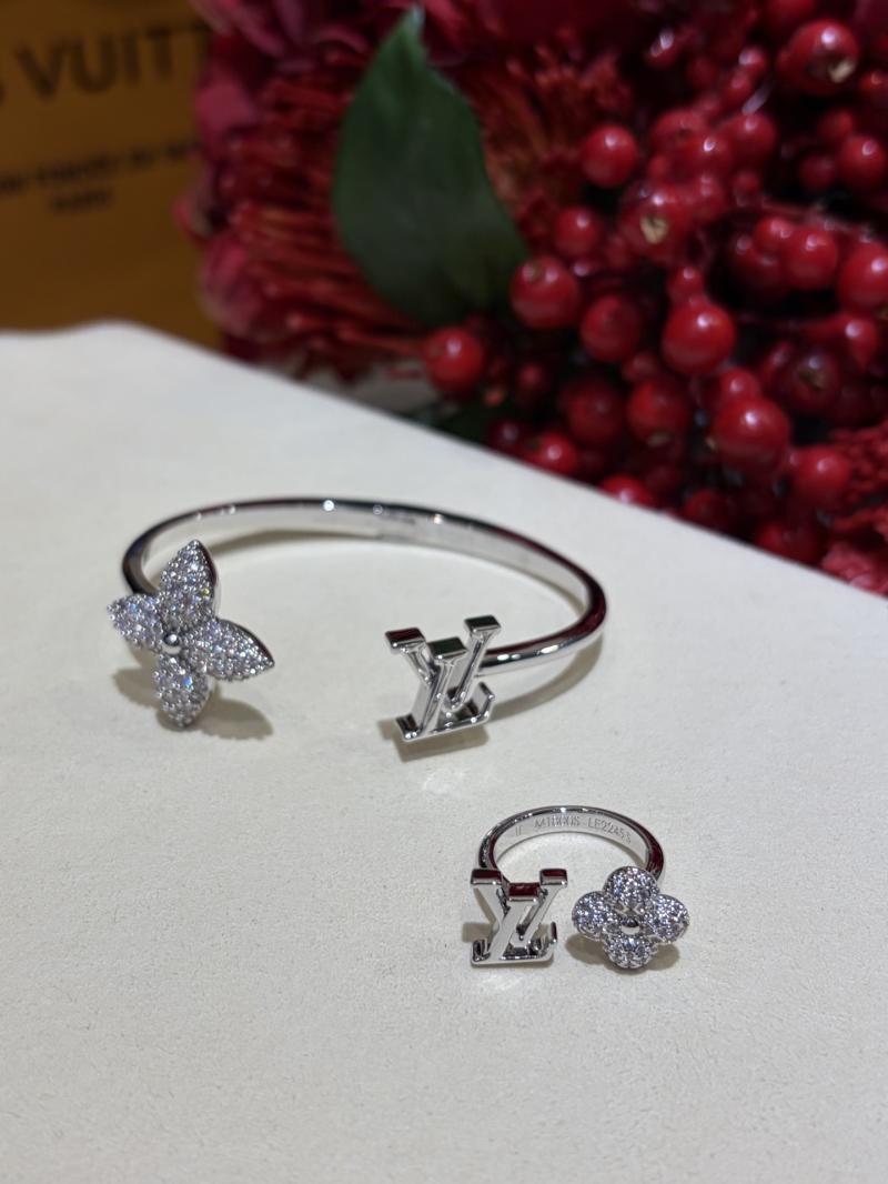 Louis Vuitton Ring YLN120604