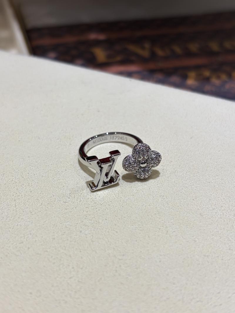 Louis Vuitton Ring YLN120604