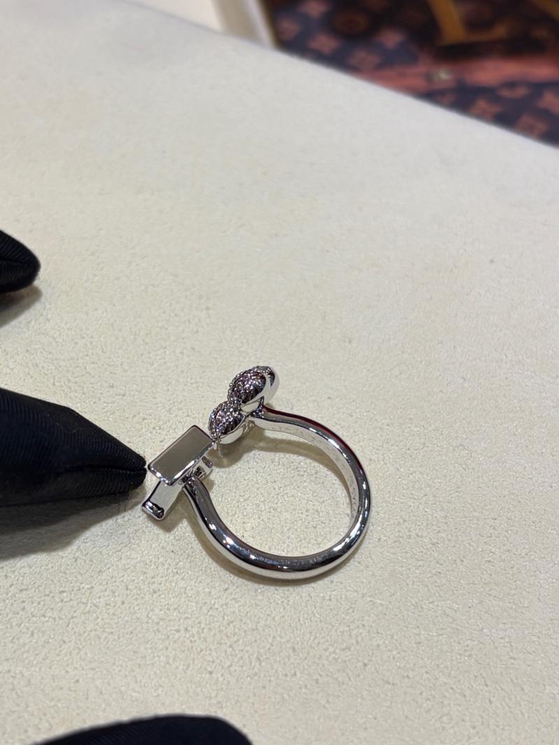 Louis Vuitton Ring YLN120604