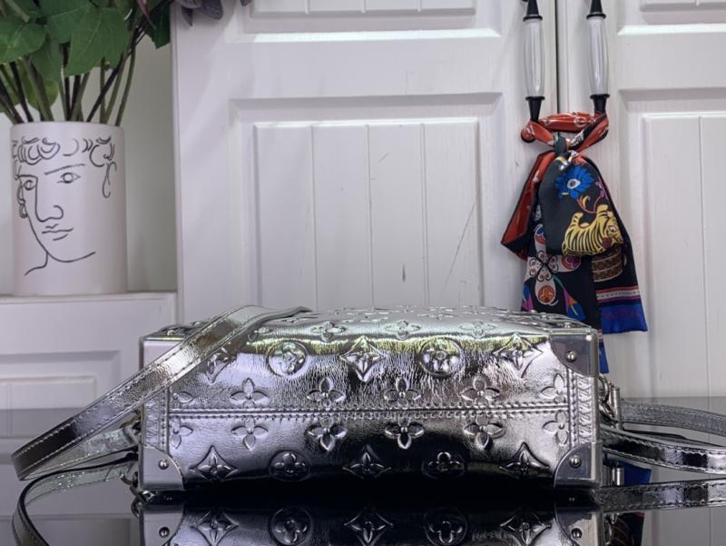 Louis Vuitton Side Trunk MM M26223