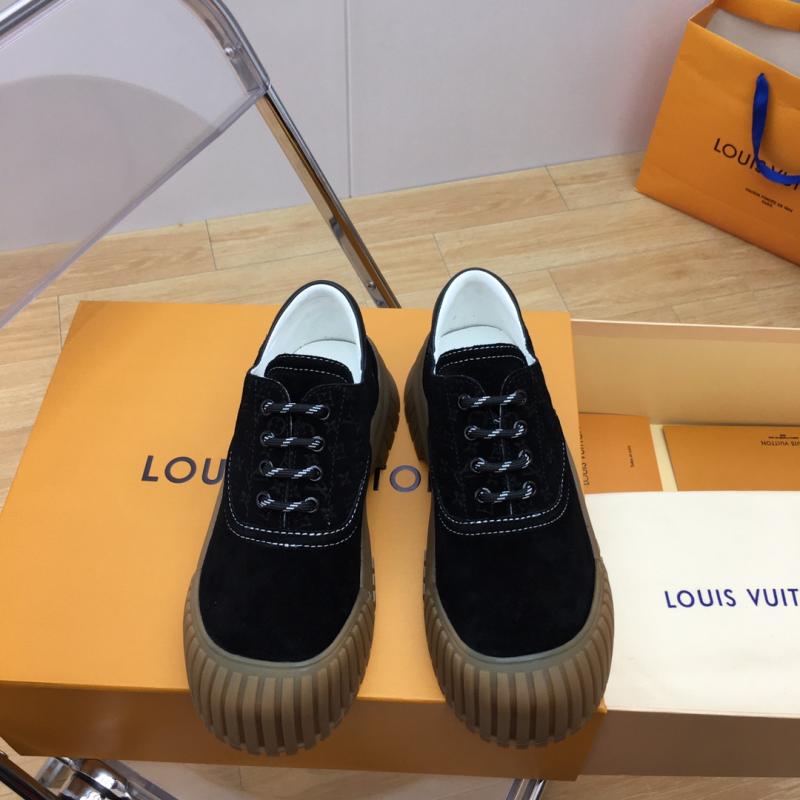 Louis Vuitton Sneakers JMS121217