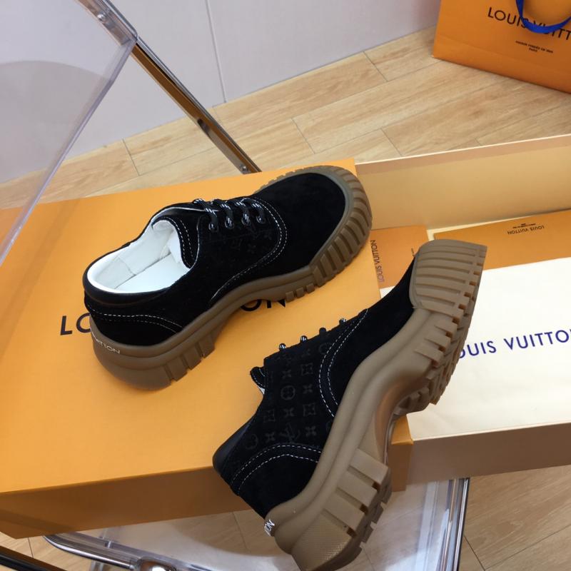 Louis Vuitton Sneakers JMS121217