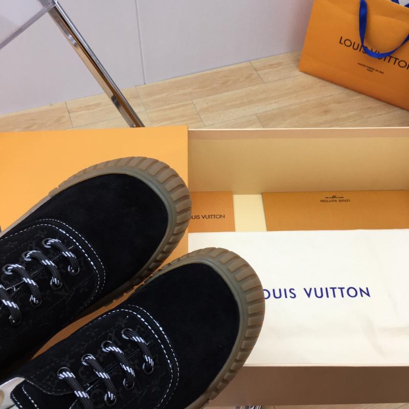Louis Vuitton Sneakers JMS121217