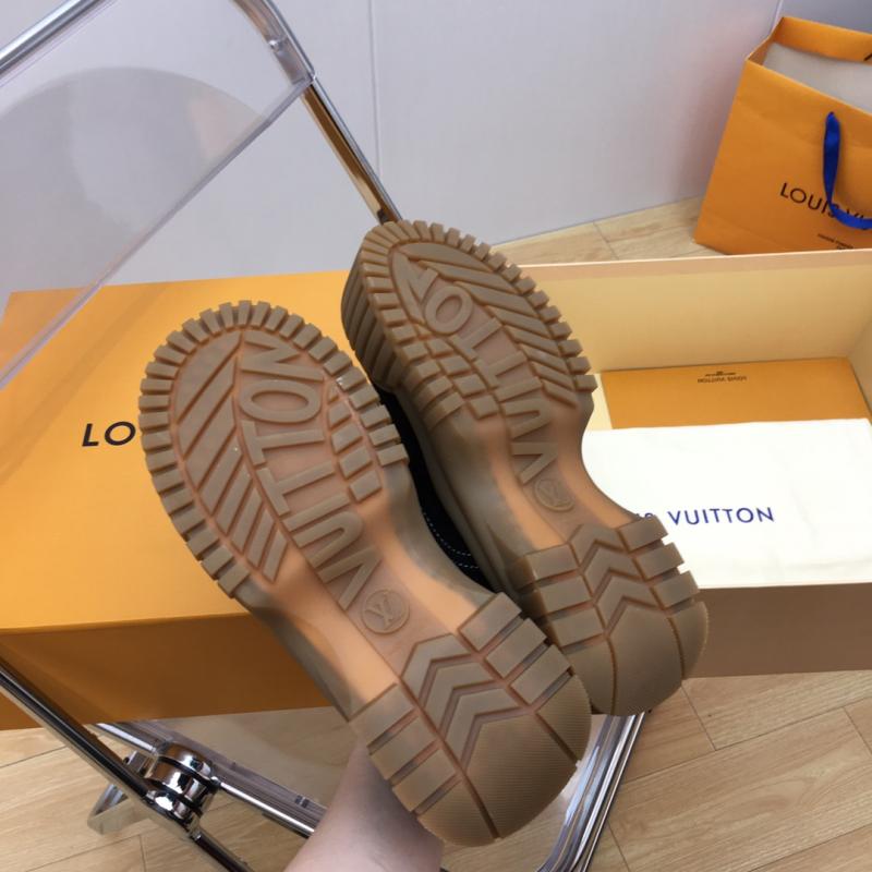 Louis Vuitton Sneakers JMS121217