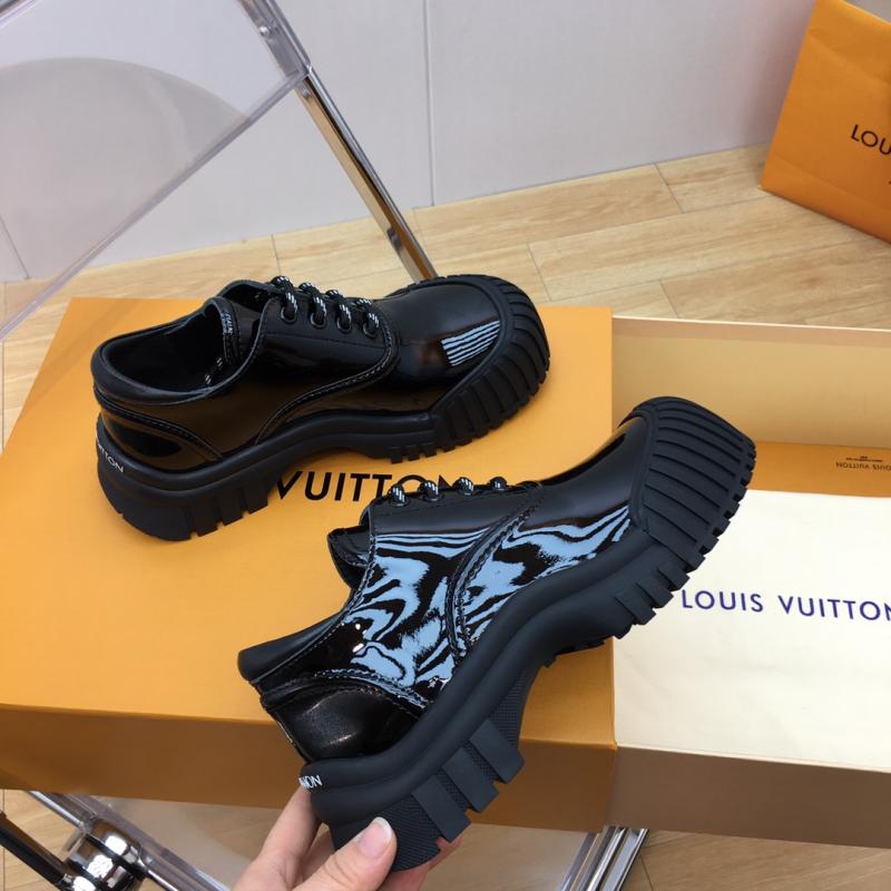 Louis Vuitton Sneakers JMS121219