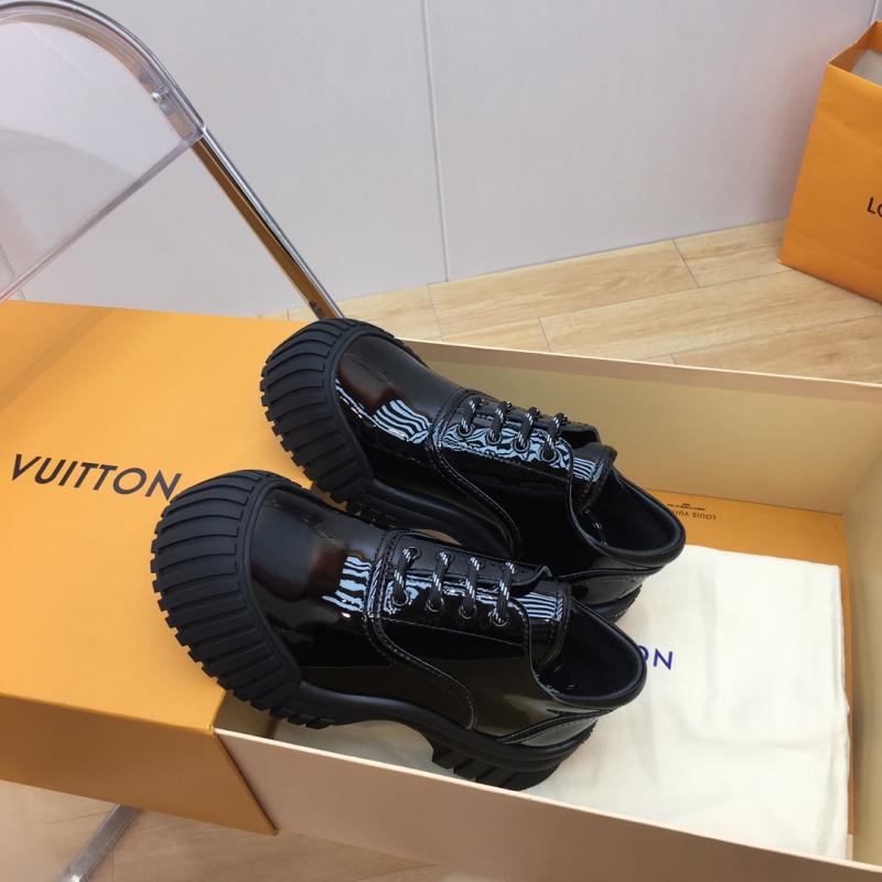 Louis Vuitton Sneakers JMS121219