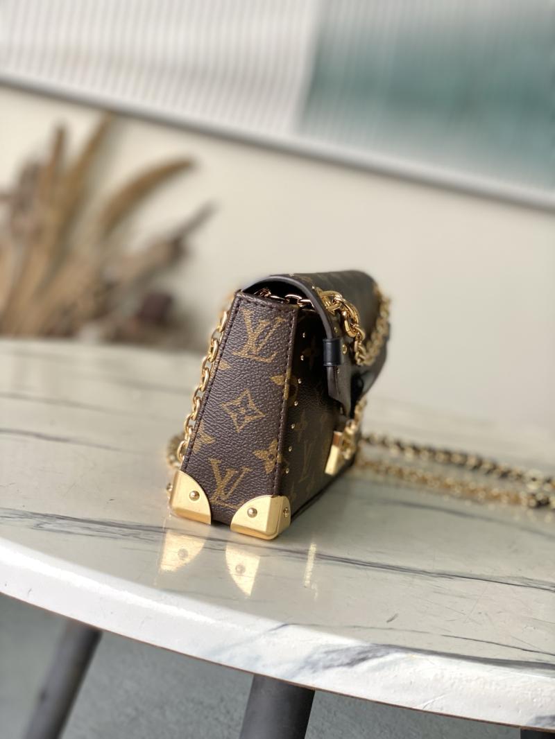 Louis Vuitton Trunkie East West M27266