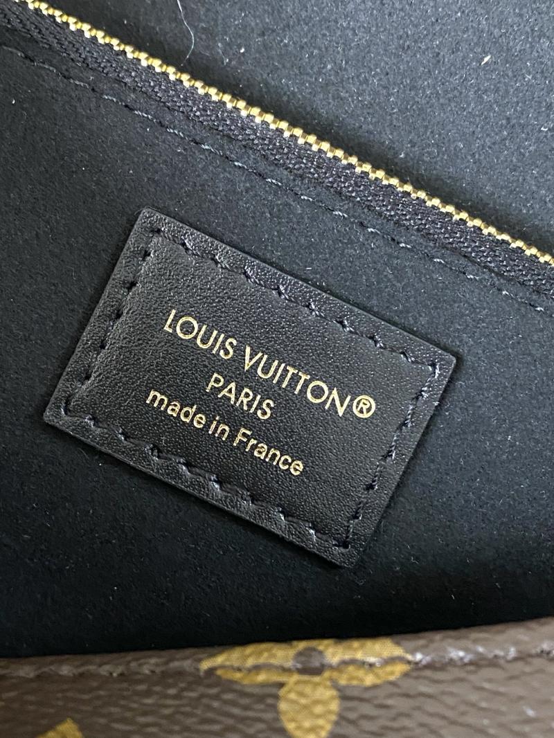 Louis Vuitton Trunkie East West M27266