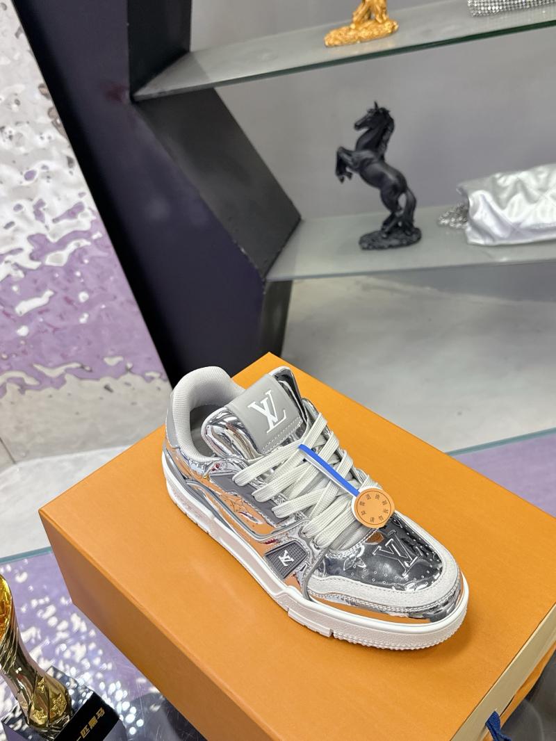 Louis Vuitton Unisex Sneakers MLS120901