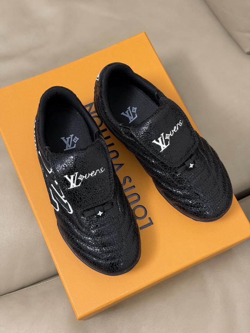 Louis Vuitton Unisex Sneakers YLS120902
