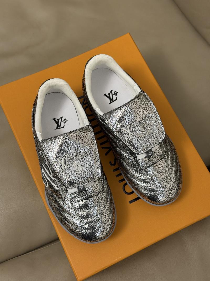 Louis Vuitton Unisex Sneakers YLS120903