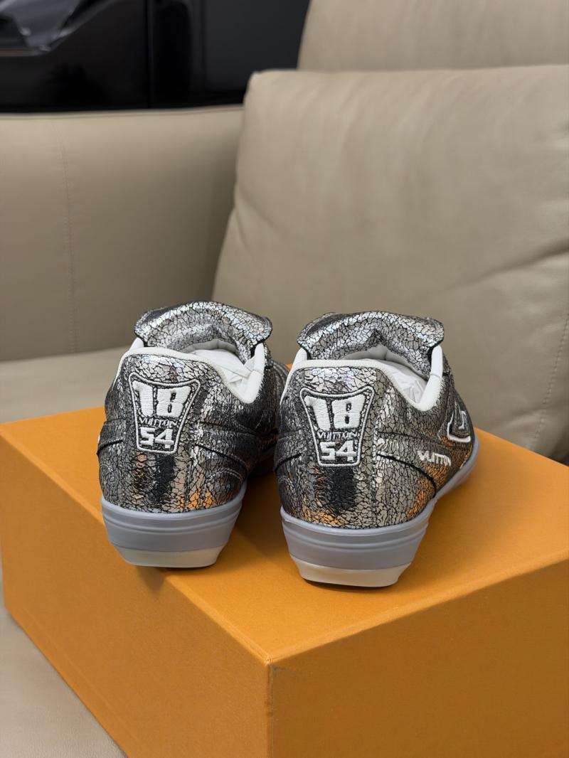 Louis Vuitton Unisex Sneakers YLS120903