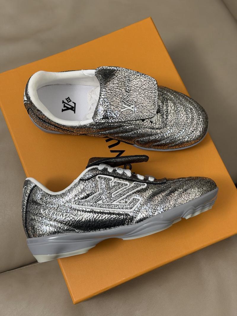 Louis Vuitton Unisex Sneakers YLS120903