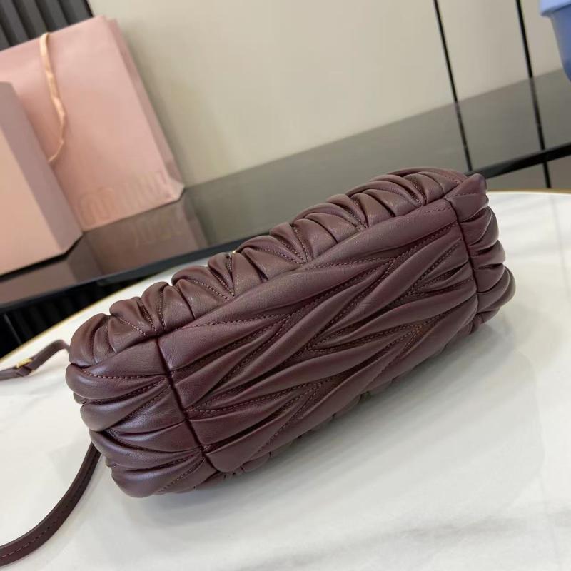 Miu Miu Wander Hobo Bag Burgundy 5BC125