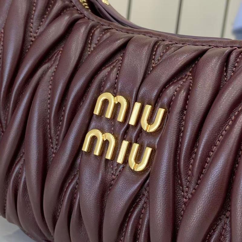 Miu Miu Wander Hobo Bag Burgundy 5BC125