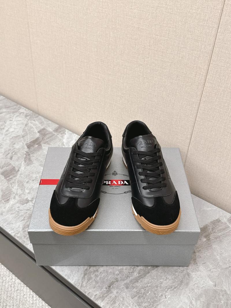 Prada Sneakers DCB121923