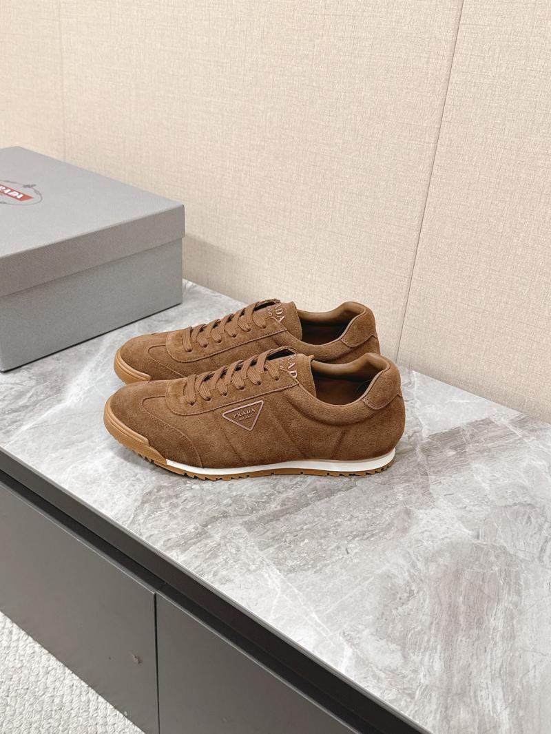 Prada Sneakers DCB121924