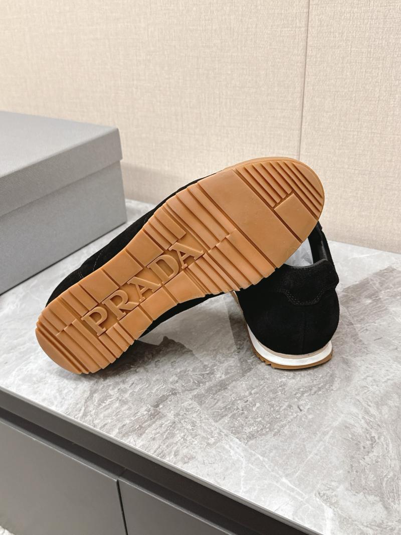 Prada Sneakers DCB121925