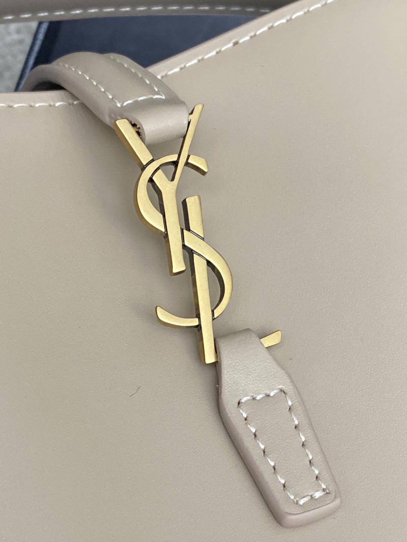 Saint Laurent LE 37 mini Bucket Bag Beige 765870