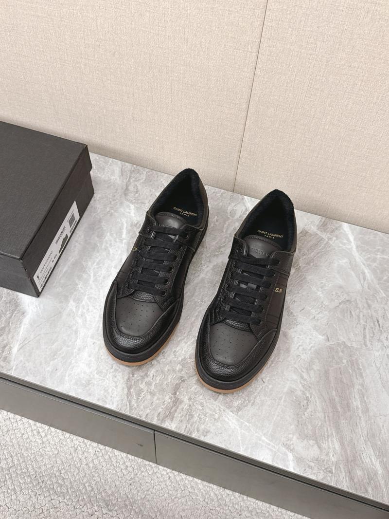 Saint Laurent Sneakers DCB121920